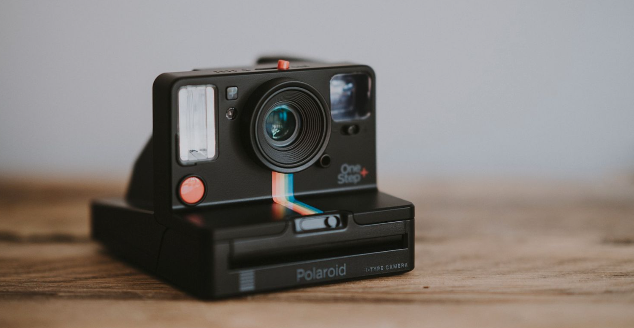 5 black-polaroid-onestep-plus-instant-camera