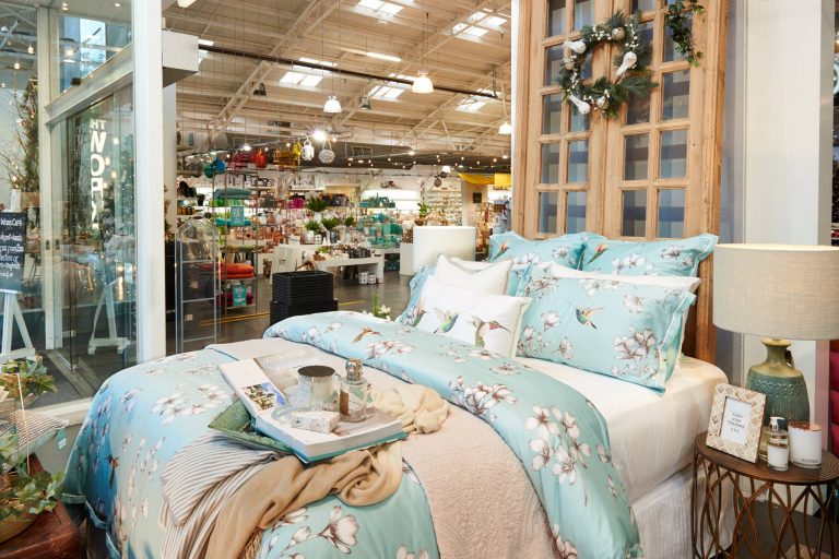 Bed Bath N’ Table Review