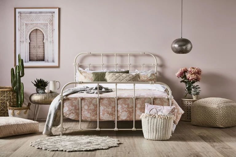 Early Settler Review